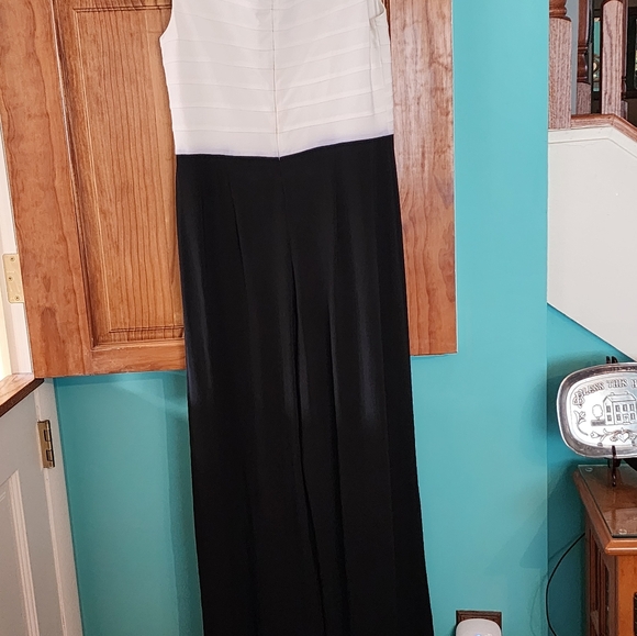 Adrianna Papell jumpsuit - Picture 4 of 4